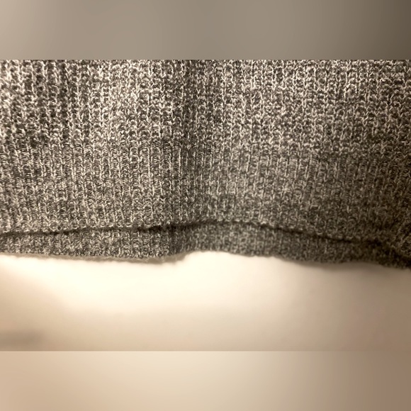 Knitted turtleneck sweater - Picture 3 of 3